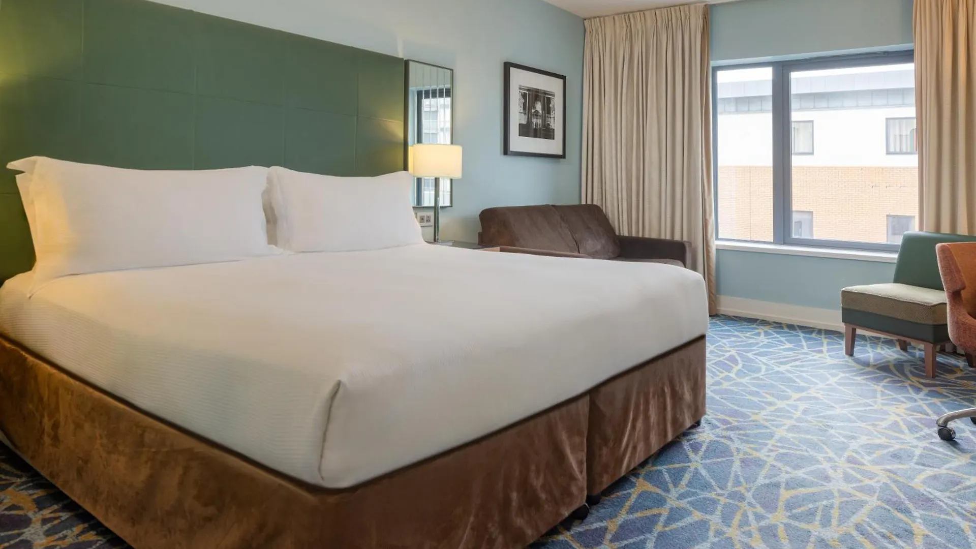 Hilton Dublin Kilmainham Hotel 4*,