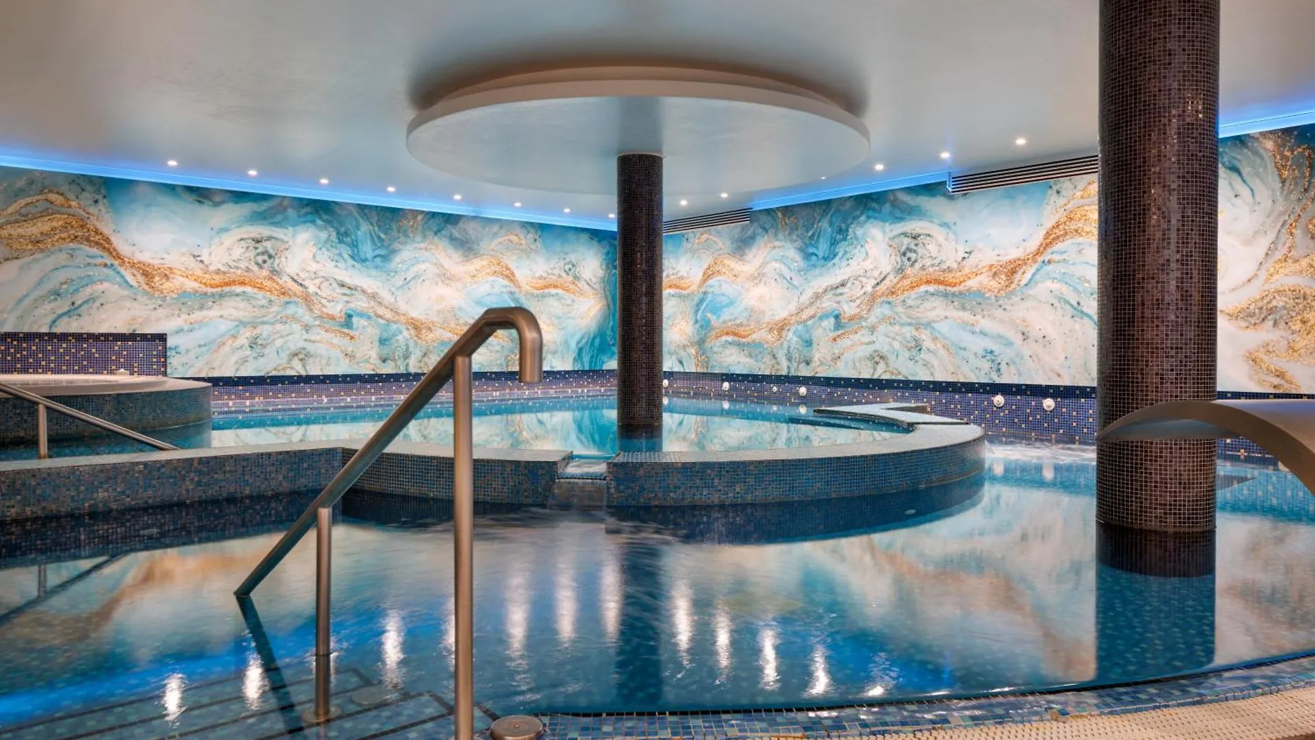 Hilton Dublin Kilmainham contacts