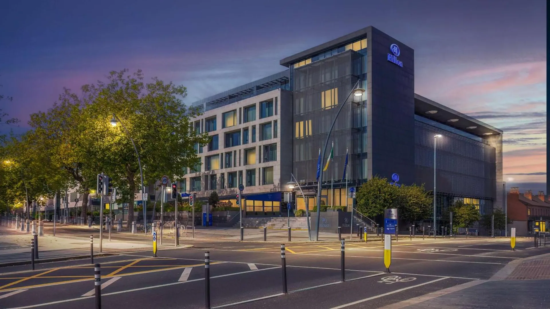 Hilton Dublin Kilmainham Hotel 4*,